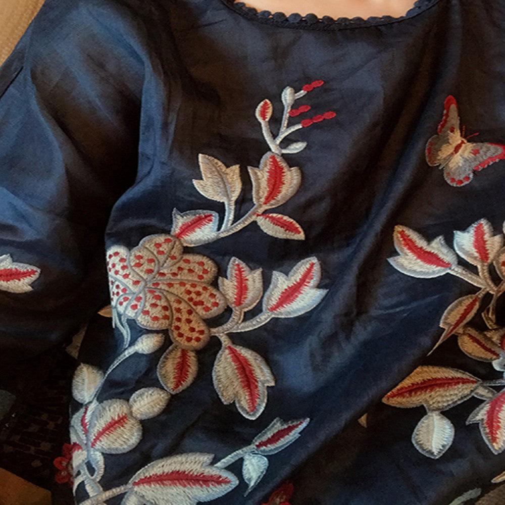 Heavy Industry Embroidered Linen Shirt for Women with a Small Design Sense 2025 Spring and Autumn New Style Chinese Retro Tang Costume Fashionable and High end image 4