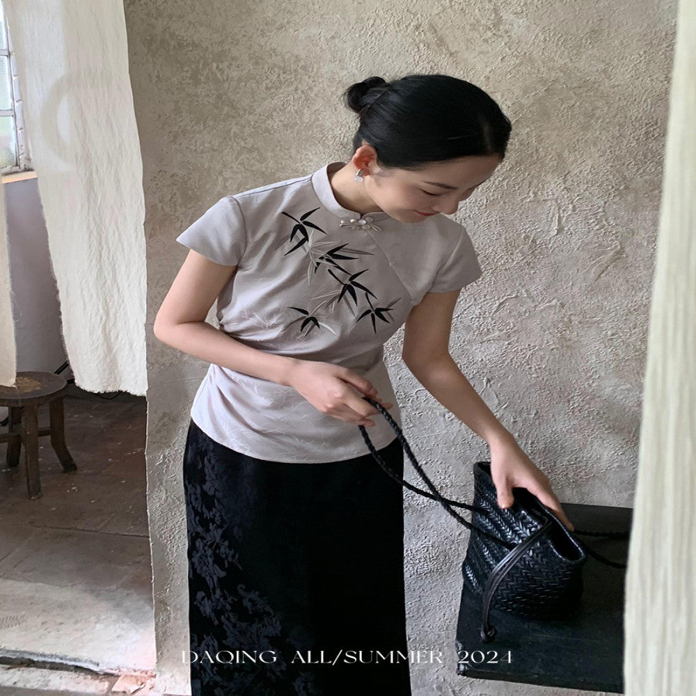 Xu Daqing s Bamboo Shadow New Chinese Bamboo Cheongsam Dress Top with Stand up Collar Embroidered Slimming Medium Length Jacquard image 4