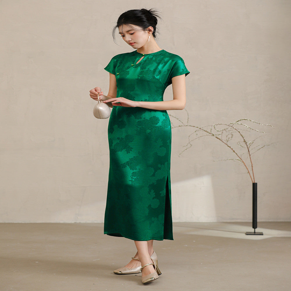 Chuchanyishi New Chinese Style Improved Cheongsam Women s 2025 New Style National Style High end Green Satin Acetate Dress image 4