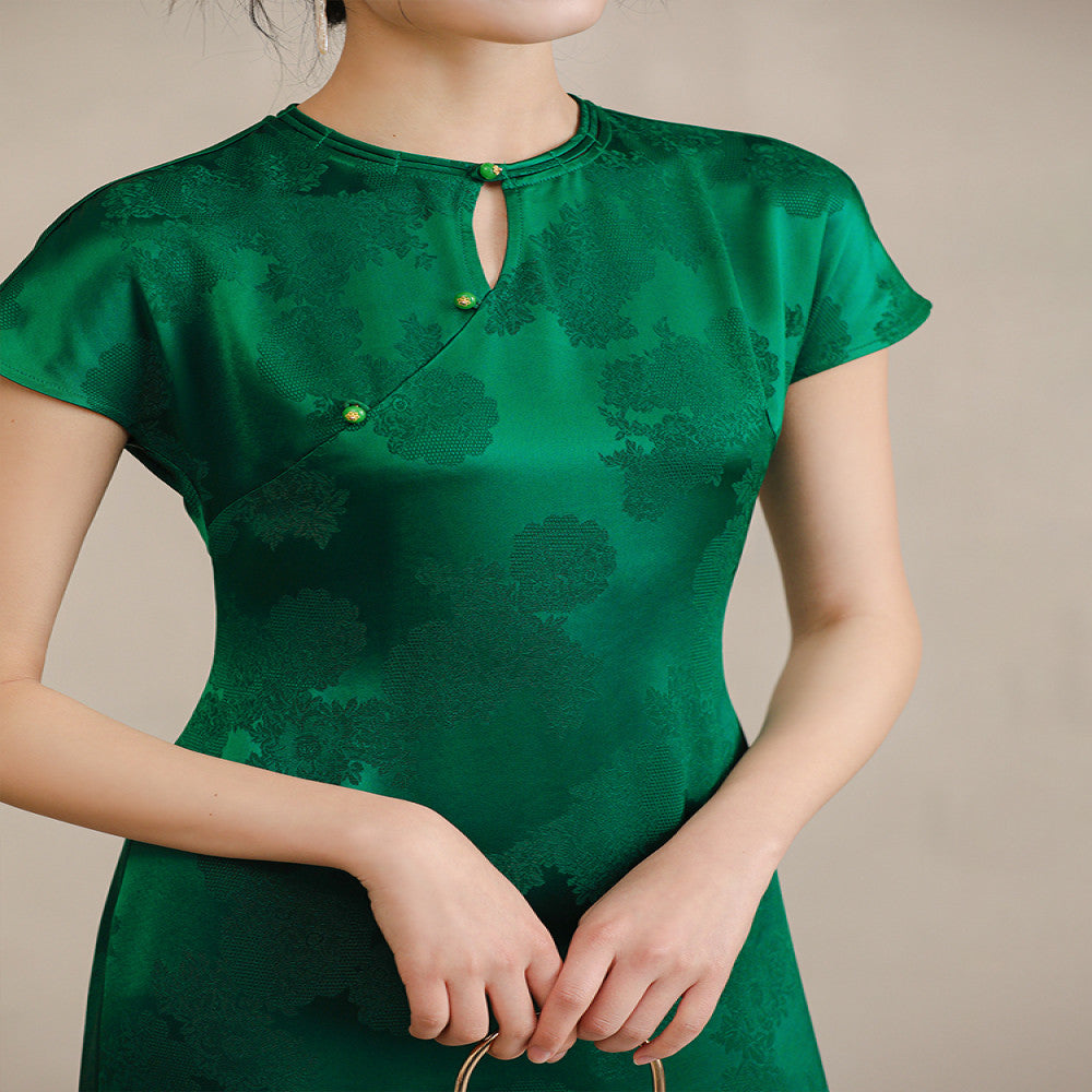 Chuchanyishi New Chinese Style Improved Cheongsam Women s 2025 New Style National Style High end Green Satin Acetate Dress image 5