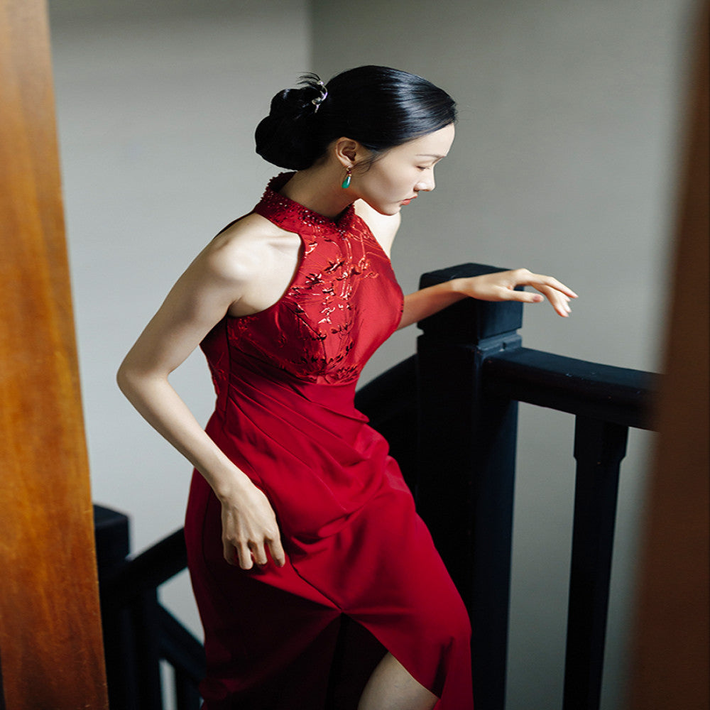 Dear Peony Flower Weaving Bride Cheongsam Hanging Neck Long Dress Improved Shoulder Cutting Engagement Dress Red Morning Robe image 3