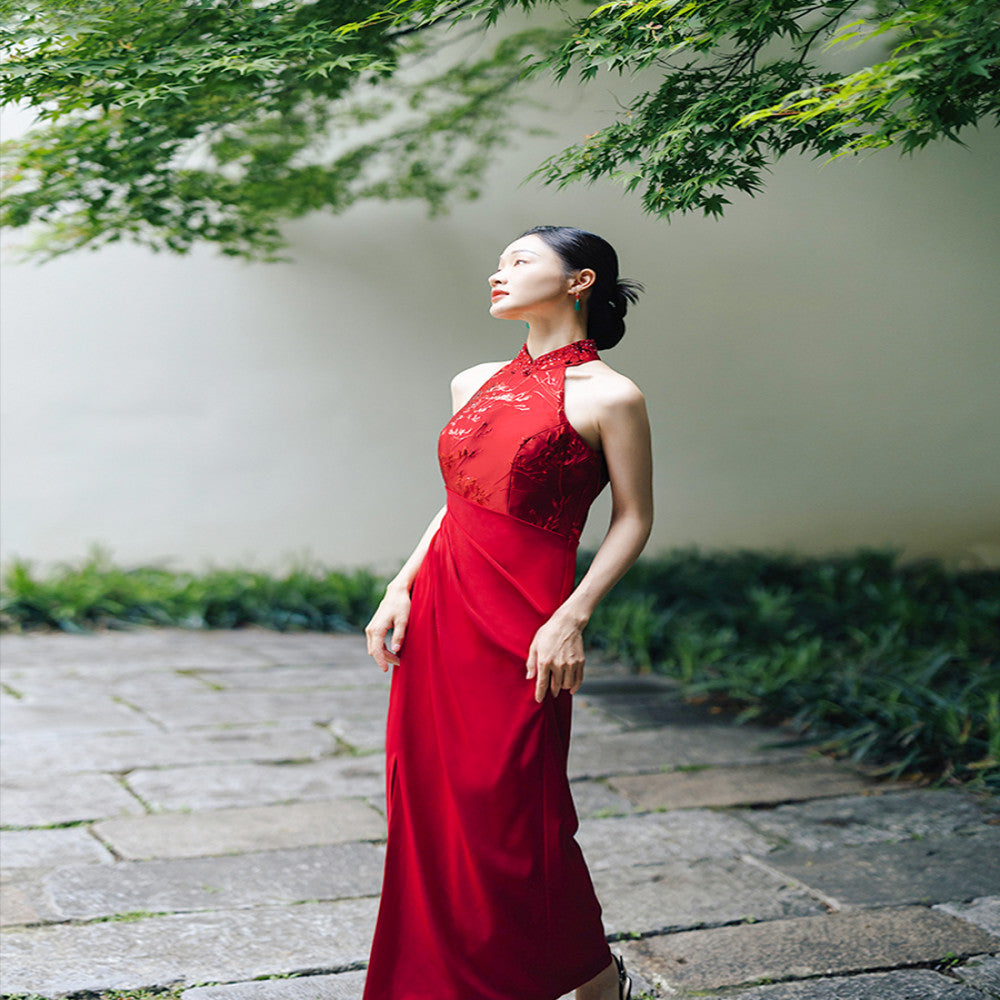 Dear Peony Flower Weaving Bride Cheongsam Hanging Neck Long Dress Improved Shoulder Cutting Engagement Dress Red Morning Robe image 5