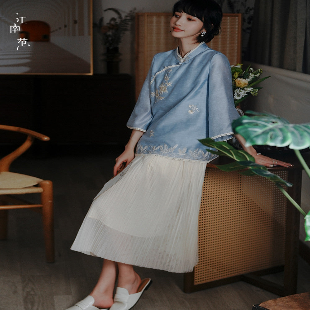 Jiangnan Fan New Chinese style Women s Clothing Improved Blue Cheongsam Top Embroidered Young Style Republic of China Style Retro Style Small Shirt image 2