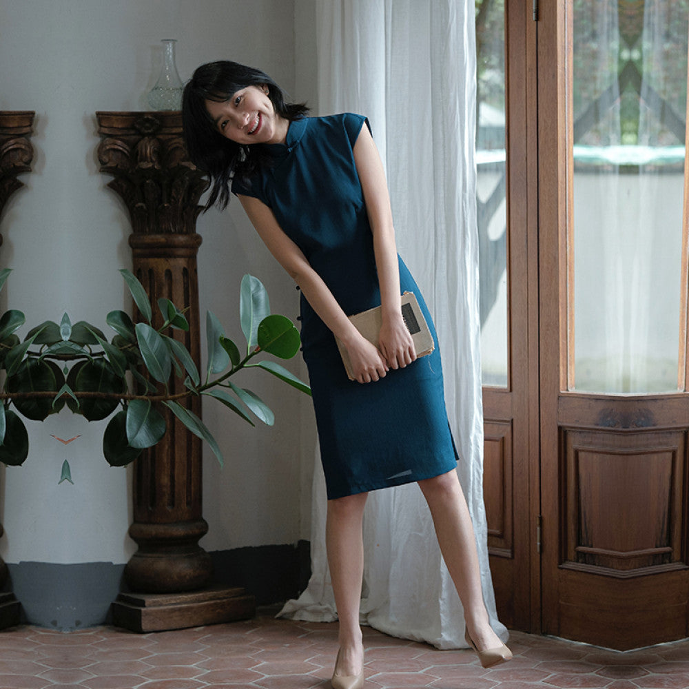 Momoxia Xiaolian Sleeves with Half Open Skirt and Edge Wrapping Short Style Retro Daily Improvement Solid Color Chiffon Cheongsam Blueberry image 6