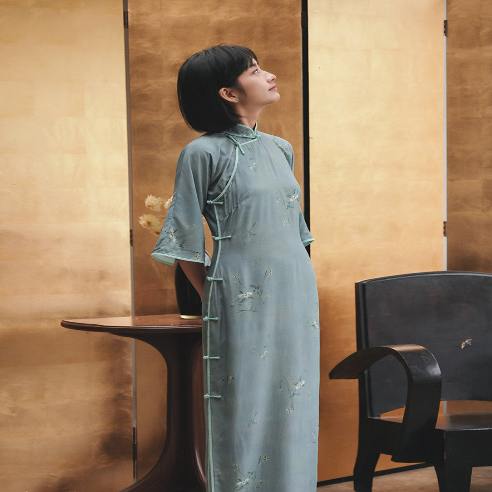 Momo Spring Summer Six Quarter Water Sleeve Waist Free Full Open Hemp Long Style Retro Daily Cotton Silk Cheongsam Blue Feather image 2