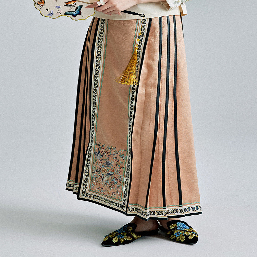 Moyu 2024 Spring Summer New Chinese Style Improved Han Elements Embroidered Horse Face Skirt New Chinese Retro Half length Skirt image 2