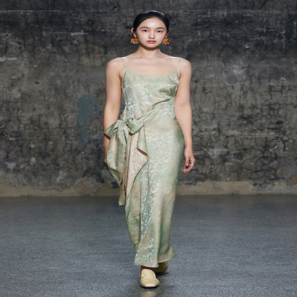 Silk interwoven jacquard fabric with front and back colors wrapped in a lace up design and suspender skirt image 3