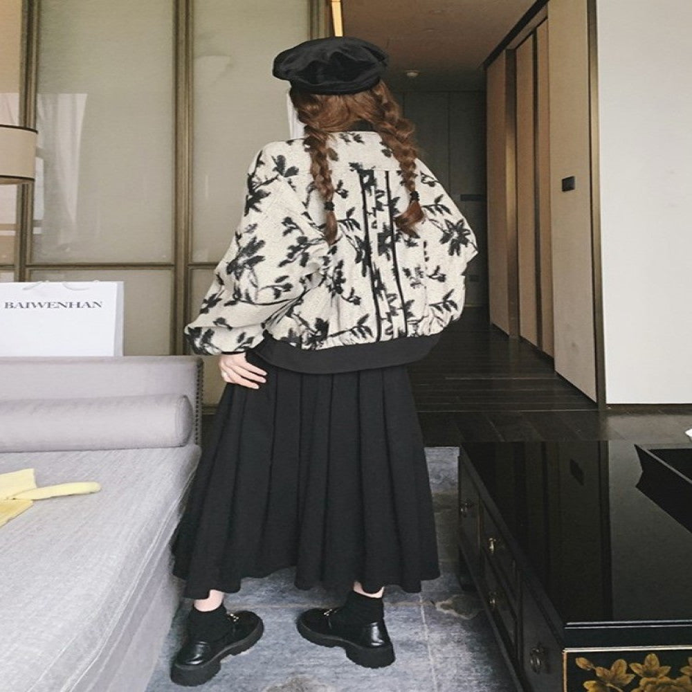 New Chinese style embroidered jacket with a niche design women s 2025 spring new loose short baseball jacket top image 2