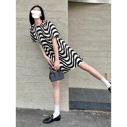 ASAYA2997 Drawdream Designed Shoulder Hollow Black and White Wave Print Dress