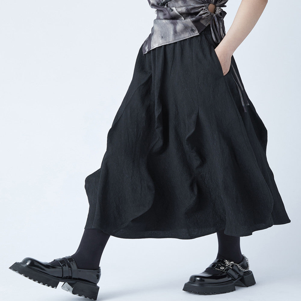 Original designer s black irregular half skirt for women in autumn and winter deconstructing waves and stitching medium length A line skirt image 14