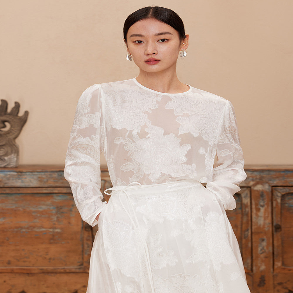 Ruyi Lianyun Spring and Autumn New Round Neck Long Sleeve Mulberry Silk Scissors Shirt Women s Retro New Chinese Style Top image 4