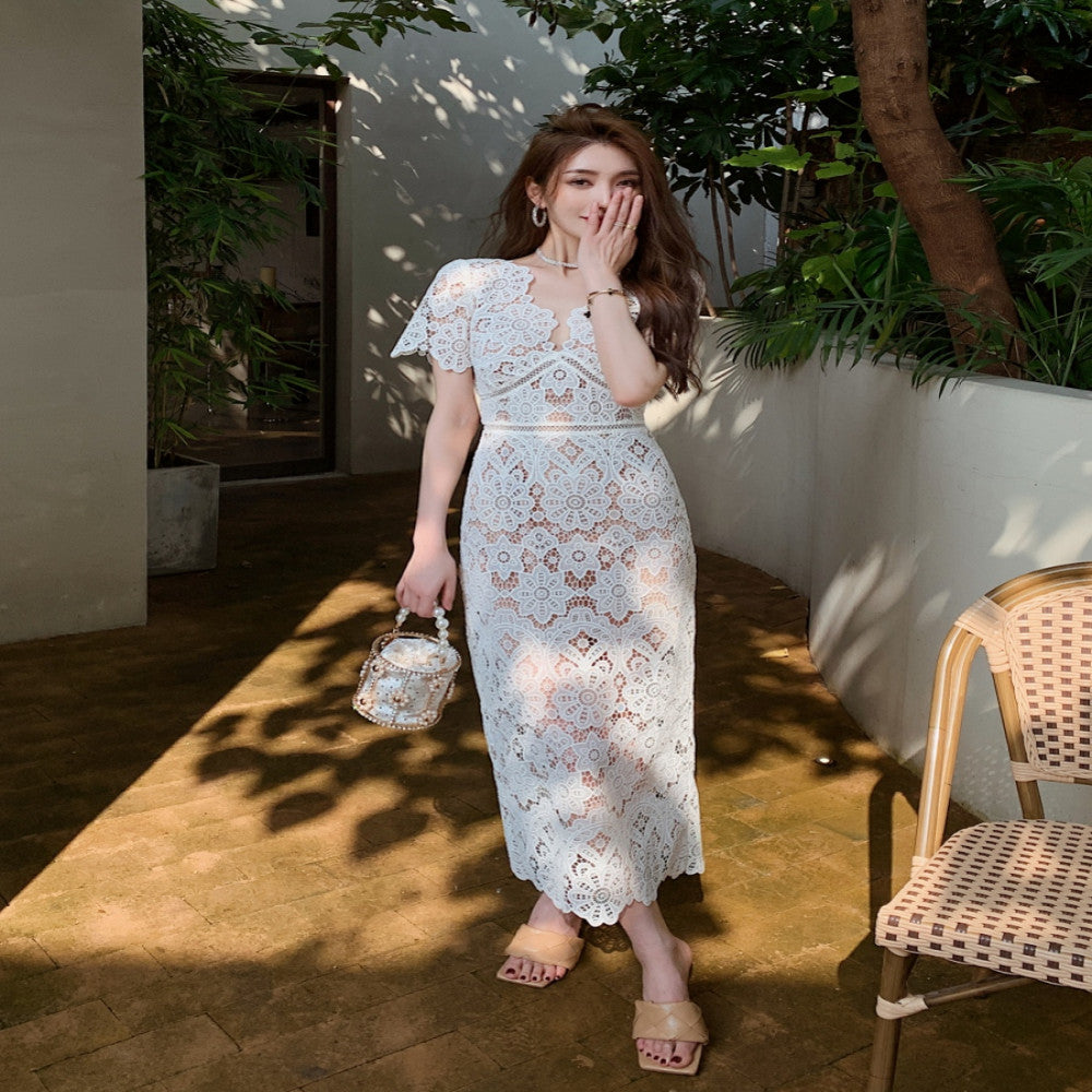 Summer high end feeling off white heavy lace short sleeved V neck dress high waist slim fit paper pencil skirt image 5