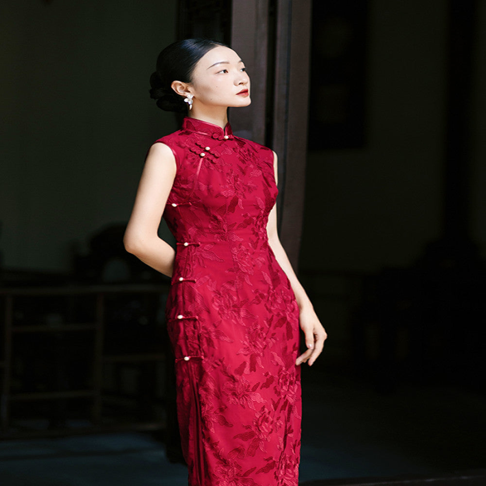 Hanging Sun New Chinese Retro Bridal Cheongsam Young Style Red Wedding Certificate Toasting Dress Improved Engagement Dress image 2