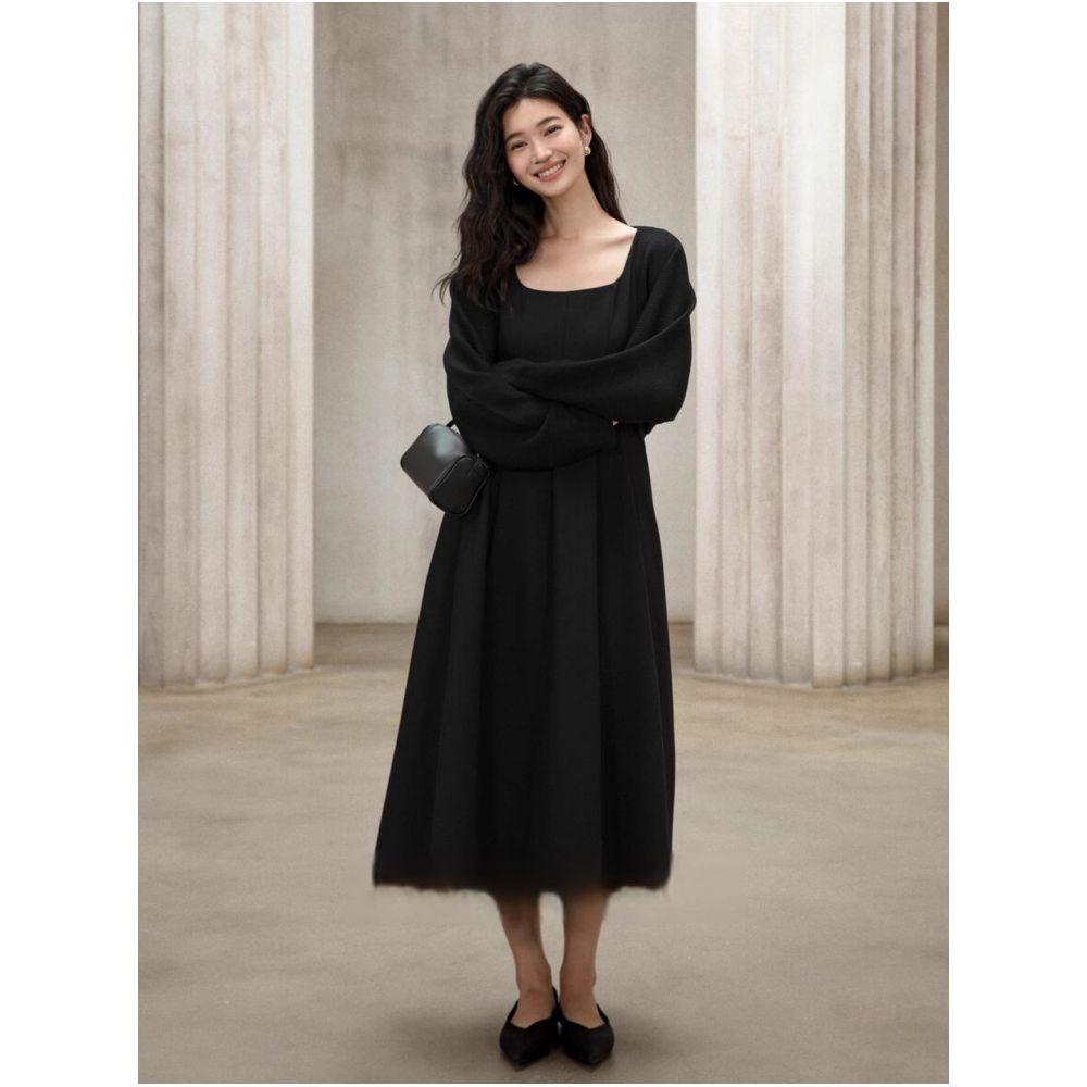 Black square neck sleeveless Hepburn waist cinched dress for women 2025 autumn new style temperament small black dress long skirt 4058 image 4