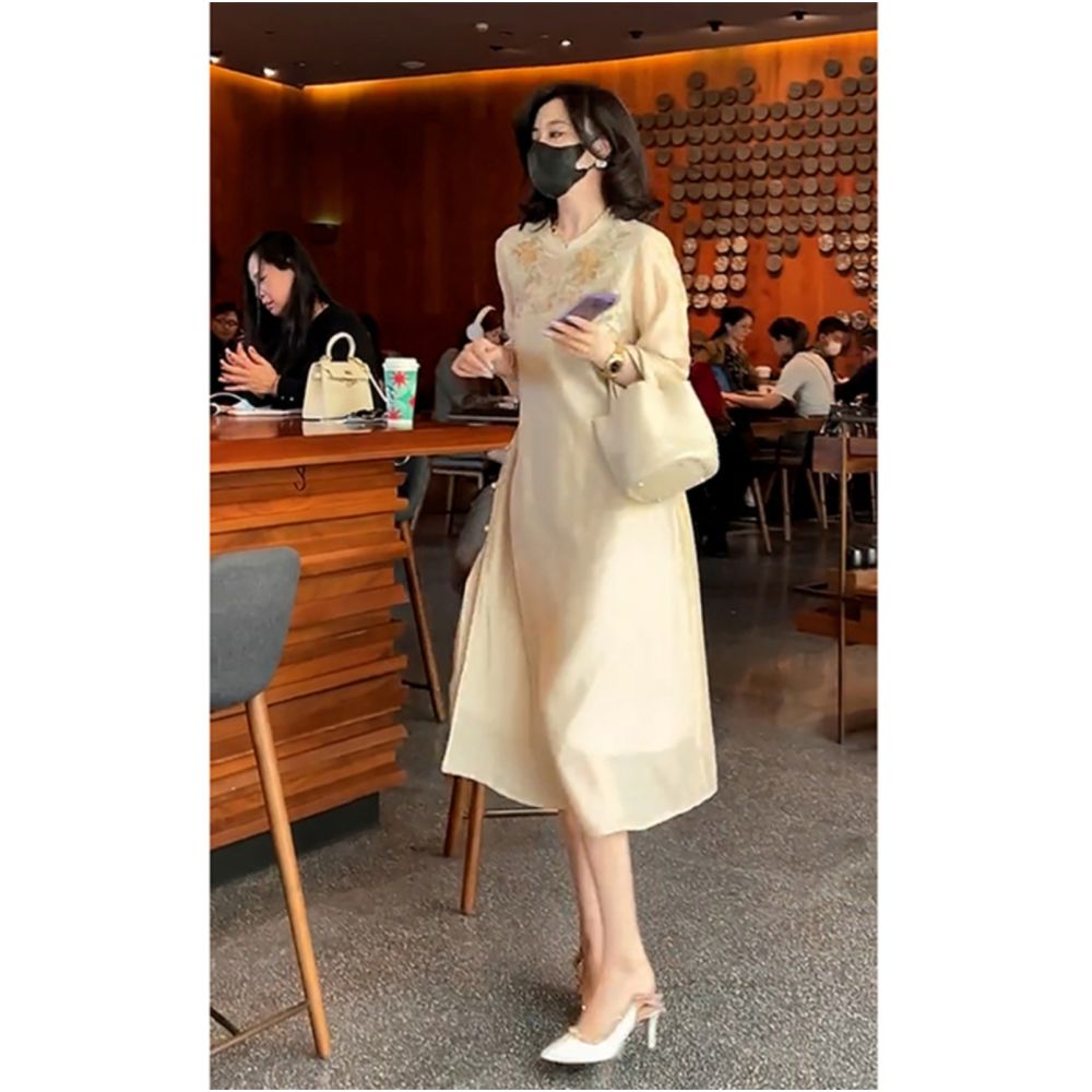 2025 Autumn Clothing Heavy Industry Embroidery and Printing High end New Chinese Style Women s Wear High end Exquisite Chiffon Dress image 5