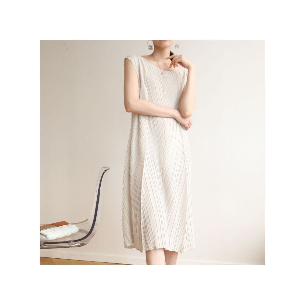 The pleated clothing manufacturer directly supplies high end pleated simple and fashionable dresses for summer style image 1