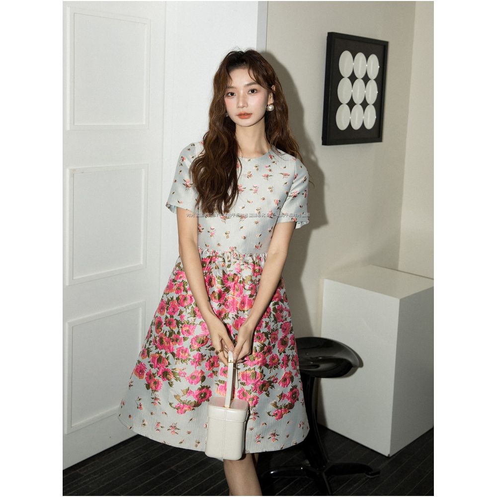 French embossed jacquard high end fabric small fragrance style dress 2804 gentle thousand gold party dress a line skirt summer image 2