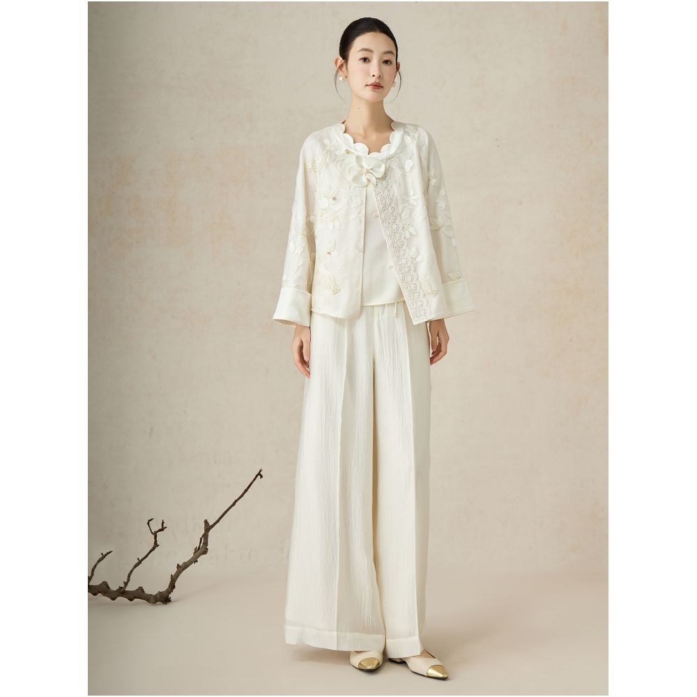 SHIBAI s White Drunken Flower Shade New Chinese Heavy Industry Embroidery Three Dimensional Flower Design Light Luxury Chinese Style Elegant White Coat image 2