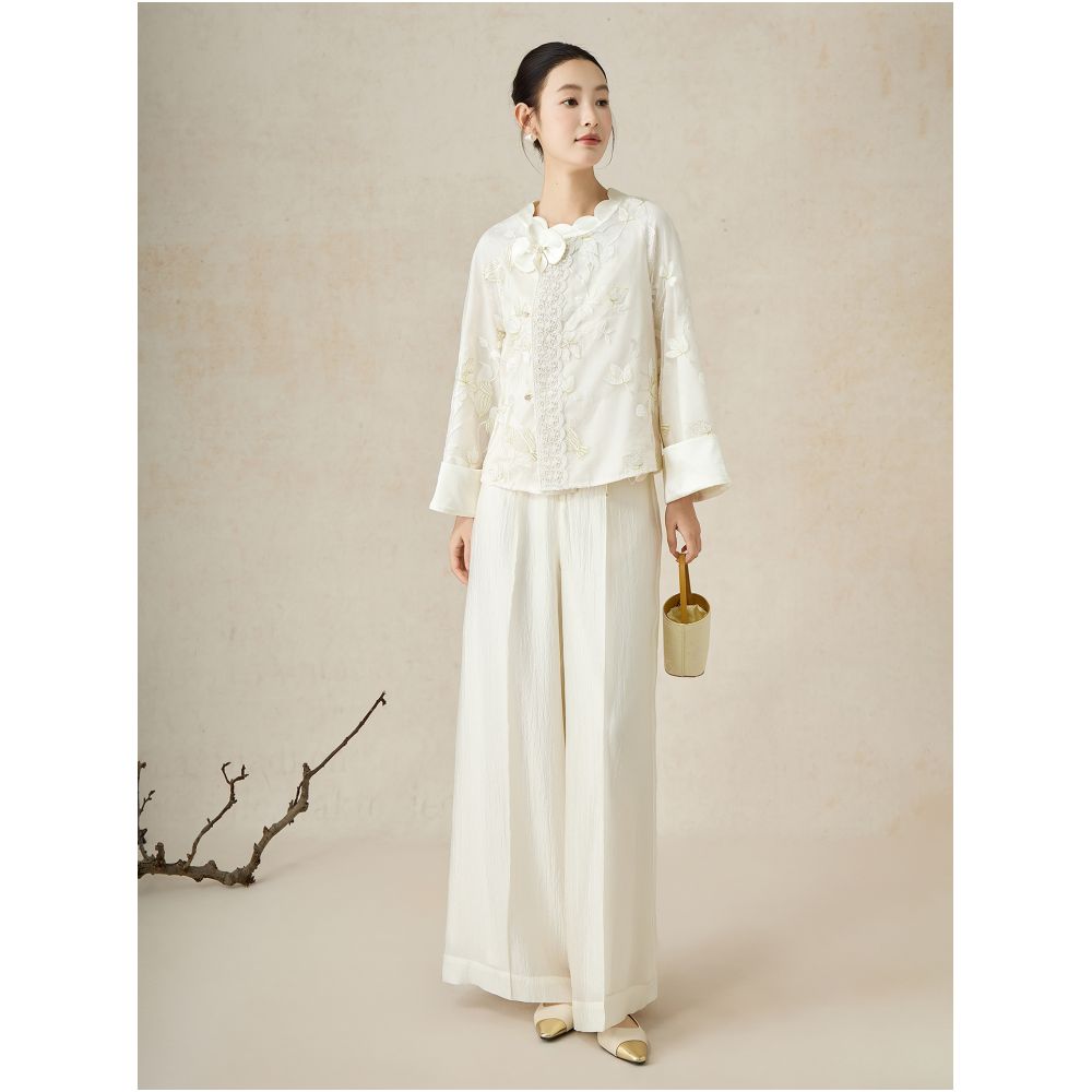 SHIBAI s White Drunken Flower Shade New Chinese Heavy Industry Embroidery Three Dimensional Flower Design Light Luxury Chinese Style Elegant White Coat image 3