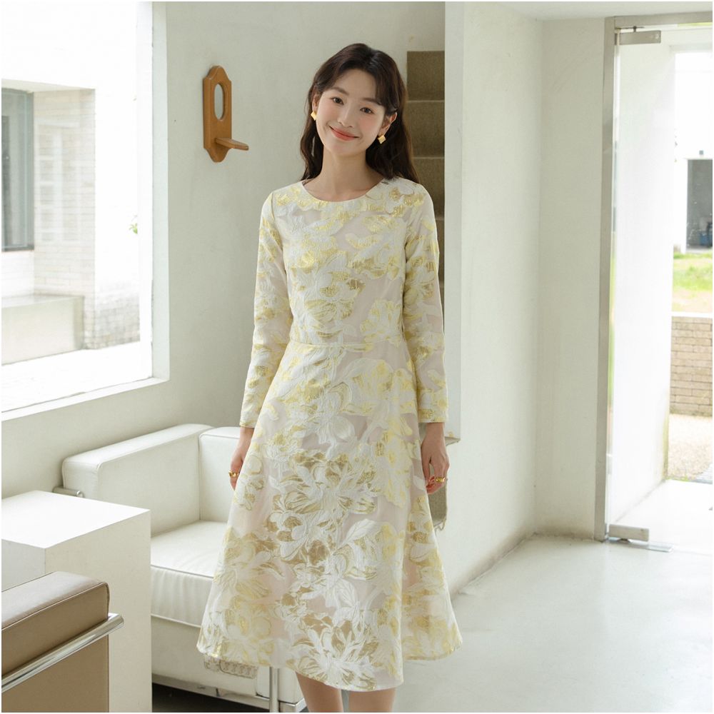2025 new retro light luxury dress 471 jacquard light luxury socialite temperament goddess style fashionable long skirt spring image 12