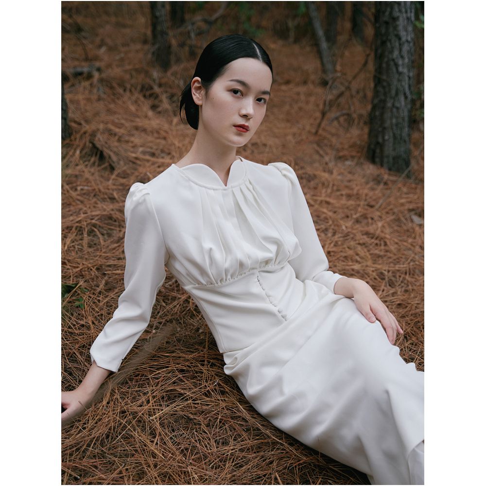 Tree ripples retro fashion photography French puff sleeves stand collar pleated white elegant Hepburn style waist suit skirt image 3