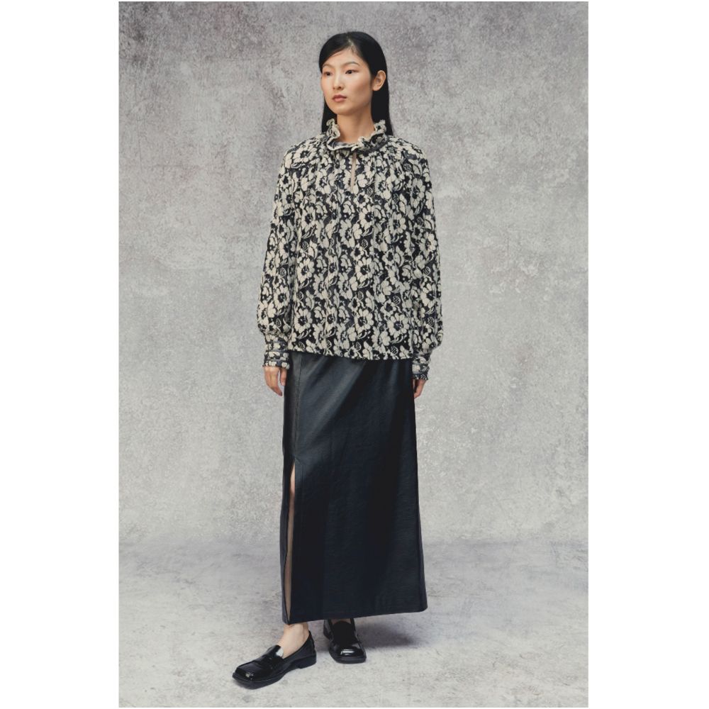 PaleBlueDot Blue Dot Original Design Gray Fur Lace Petal Pullover New Chinese Shirt image 2