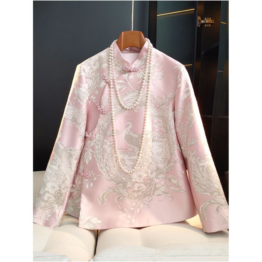 Retro button cheongsam top with a female design sense niche fashion age reduction and improved Chinese style slanted collar jacquard woven brocade jacket image 1