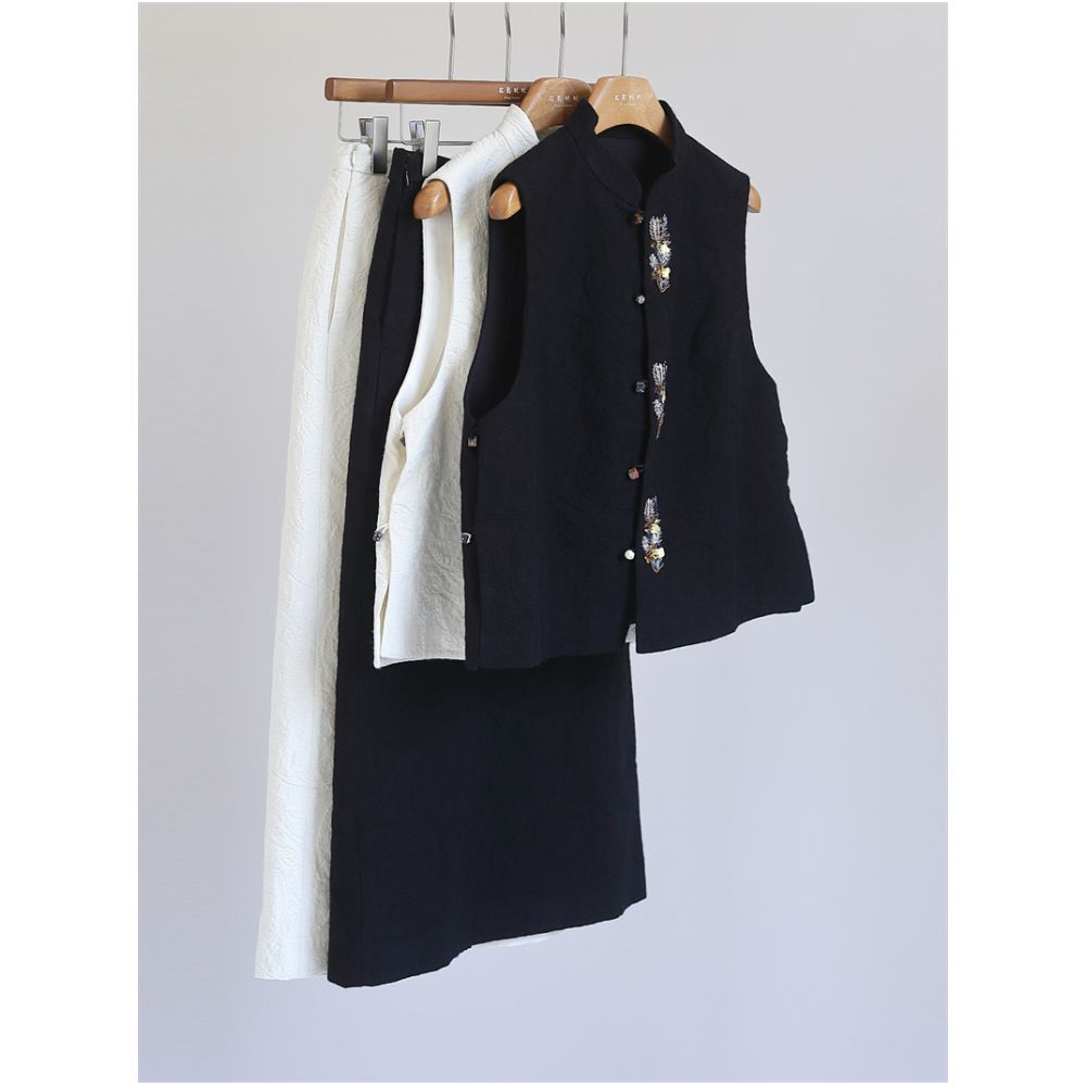Nail bead embroidery fashionable new Chinese style cotton and wool set women s Chinese style mixed and matched vest high waisted split skirt M51096 image 0