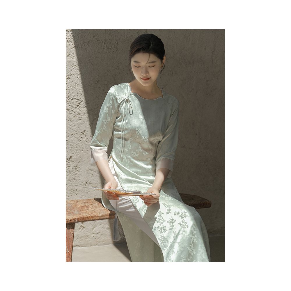 Shan colored early spring new women s clothing Chinese style retro green round neck high end acetate satin jacquard Aude top image 4