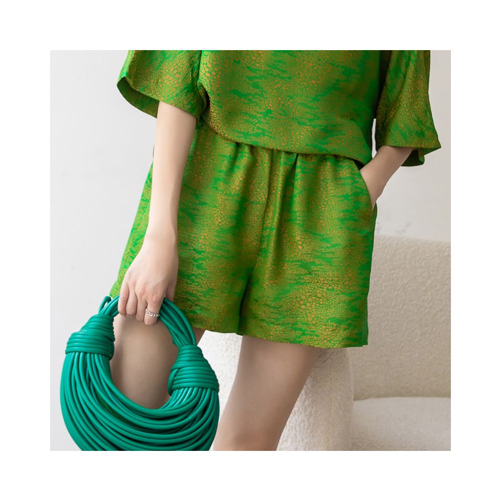 Retro silk jacquard Chinese style set women s summer and western style fashion short sleeved top high waisted shorts mulberry silk two piece set image 52