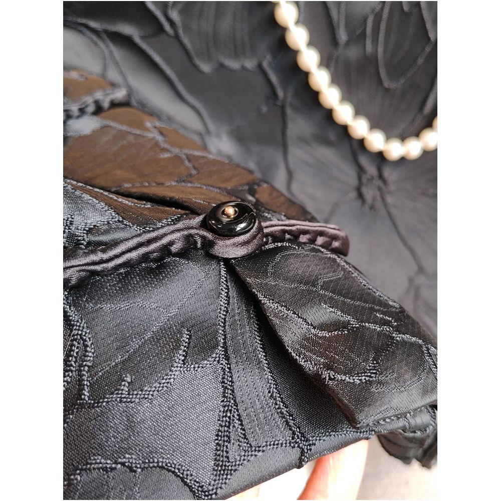 Black high end relief jacquard vest vest vest vest women s autumn outfit new and improved Chinese style round neck and Chinese style camisole top image 3