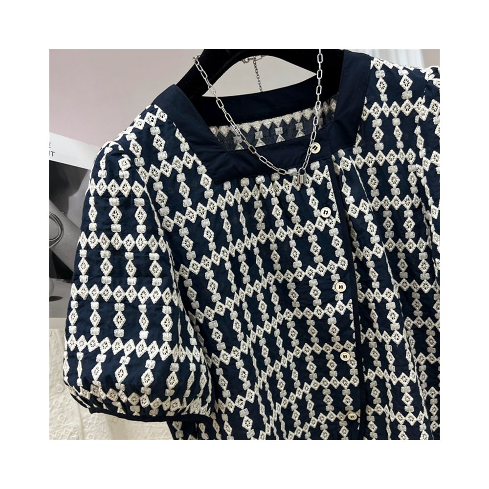 Short sleeved shirt for women summer 2025 new style chubby little sister stylish small shirt design sense niche chic square neck top image 3