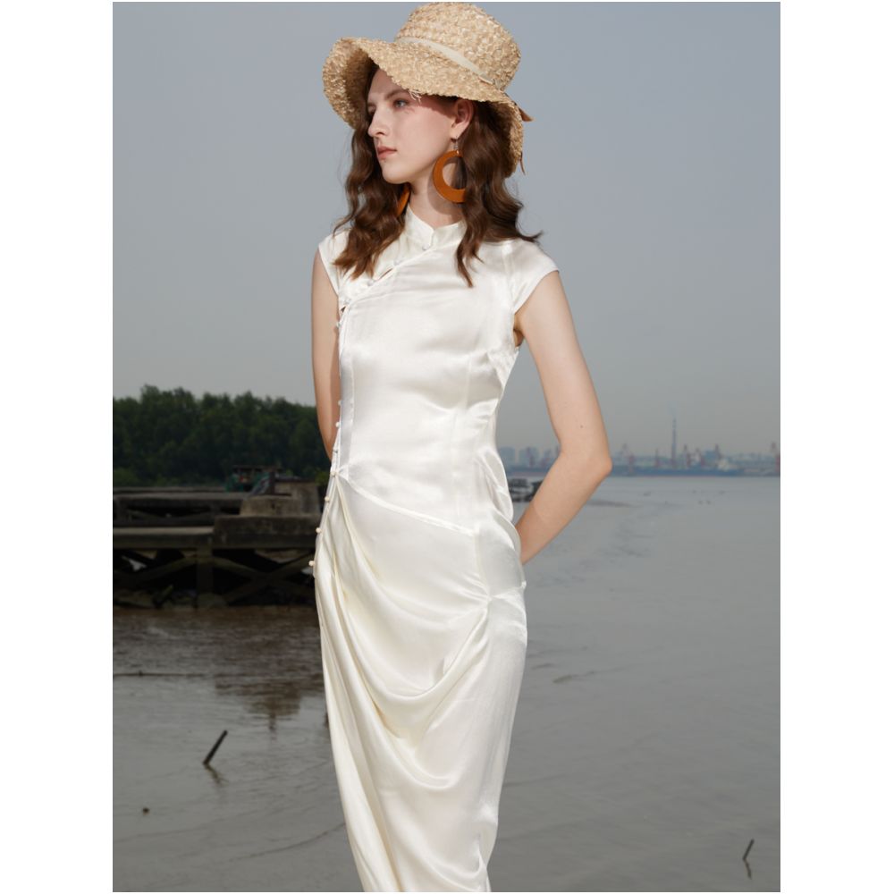 Clearance Original design black and white elegant new Chinese style modified cheongsam exquisite romantic dress image 2