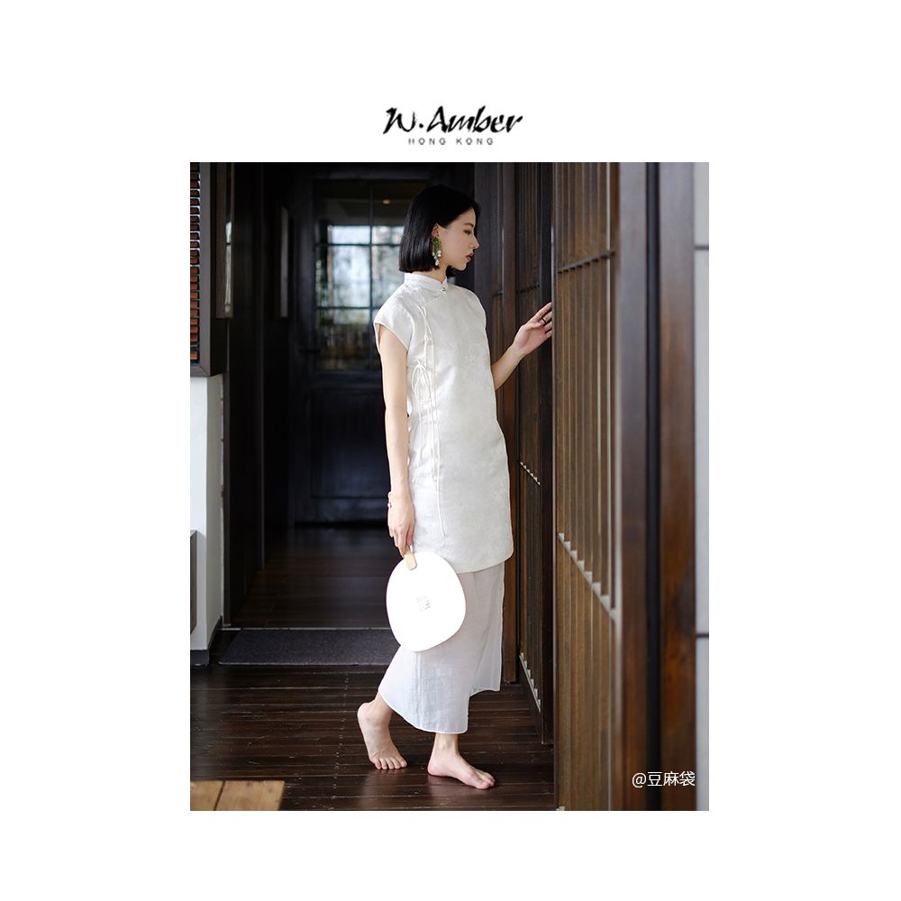 W Amber s new Chinese style improved cheongsam for women slim and youthful high end Chinese style dress with a girlish temperament image 2