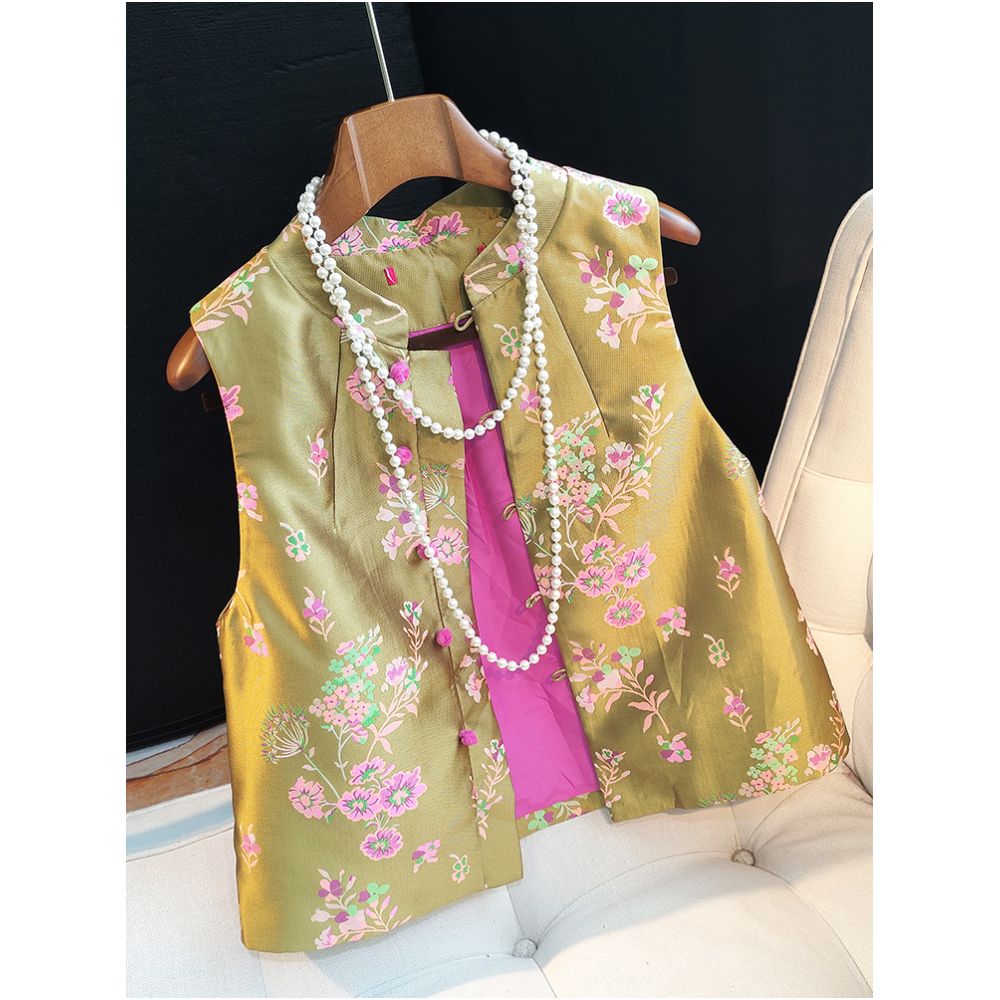 Improved Chinese style buckle vest design for women with a niche and fashionable Chinese style retro jacquard woven brocade Tang style vest and top image 2