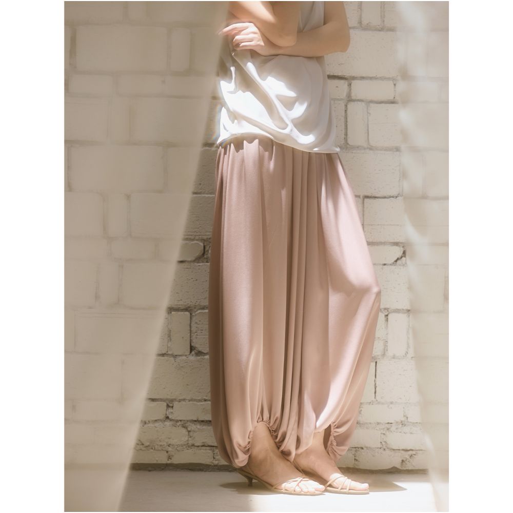 The cool feeling of flowing clouds and water in communal memory Mulberry silk with a drooping sensation loose cuffs and wrinkled lantern pants image 15