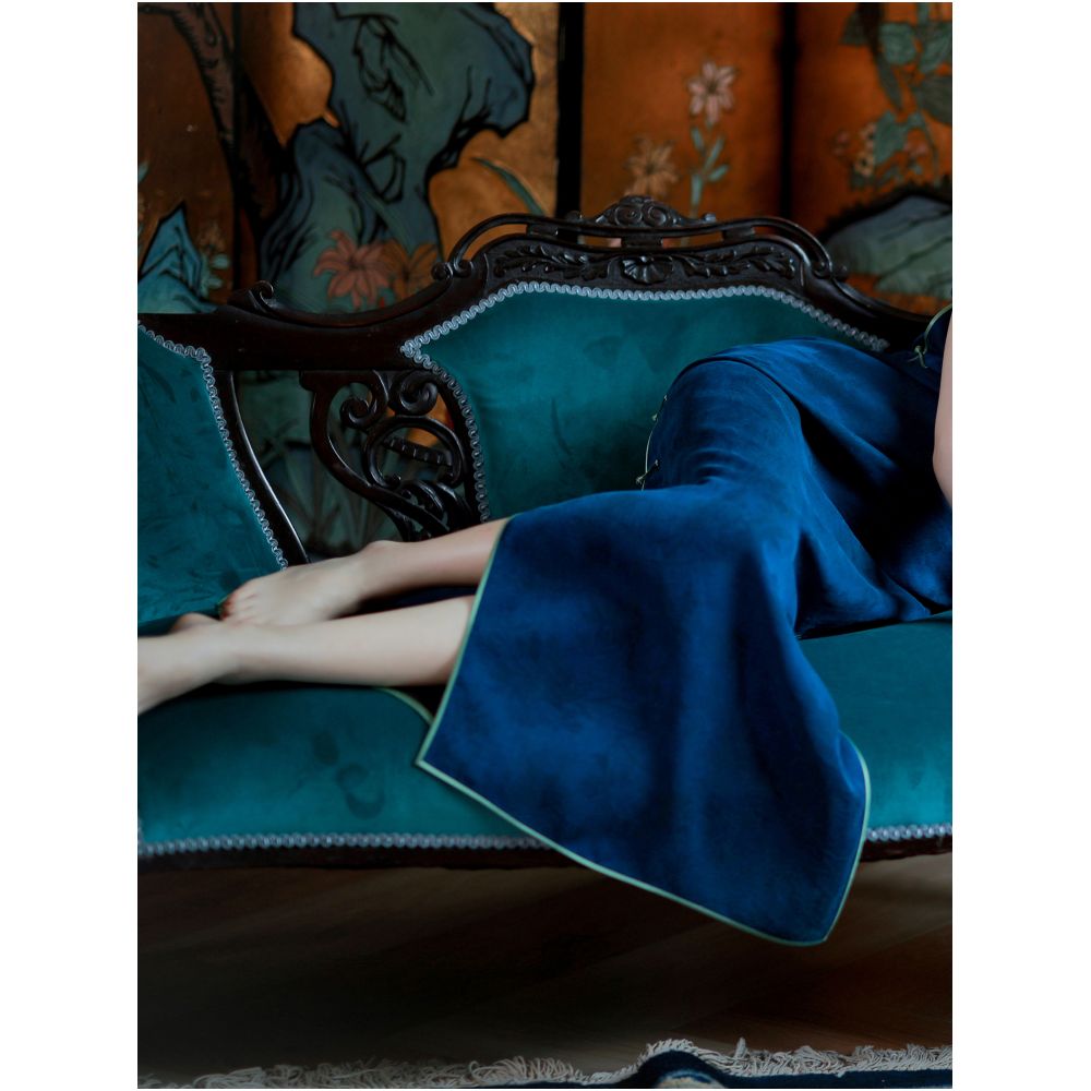 A touch of indigo One city style fluff Silk perforated Luo Xiangyun yarn retro Republican style short sleeved cheongsam for women image 2