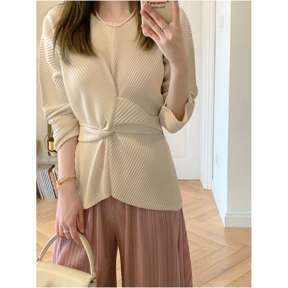 Whitecube2024 Spring Miyake style pleated round neck tied waist shirt loose hanging shirt top for women image 3