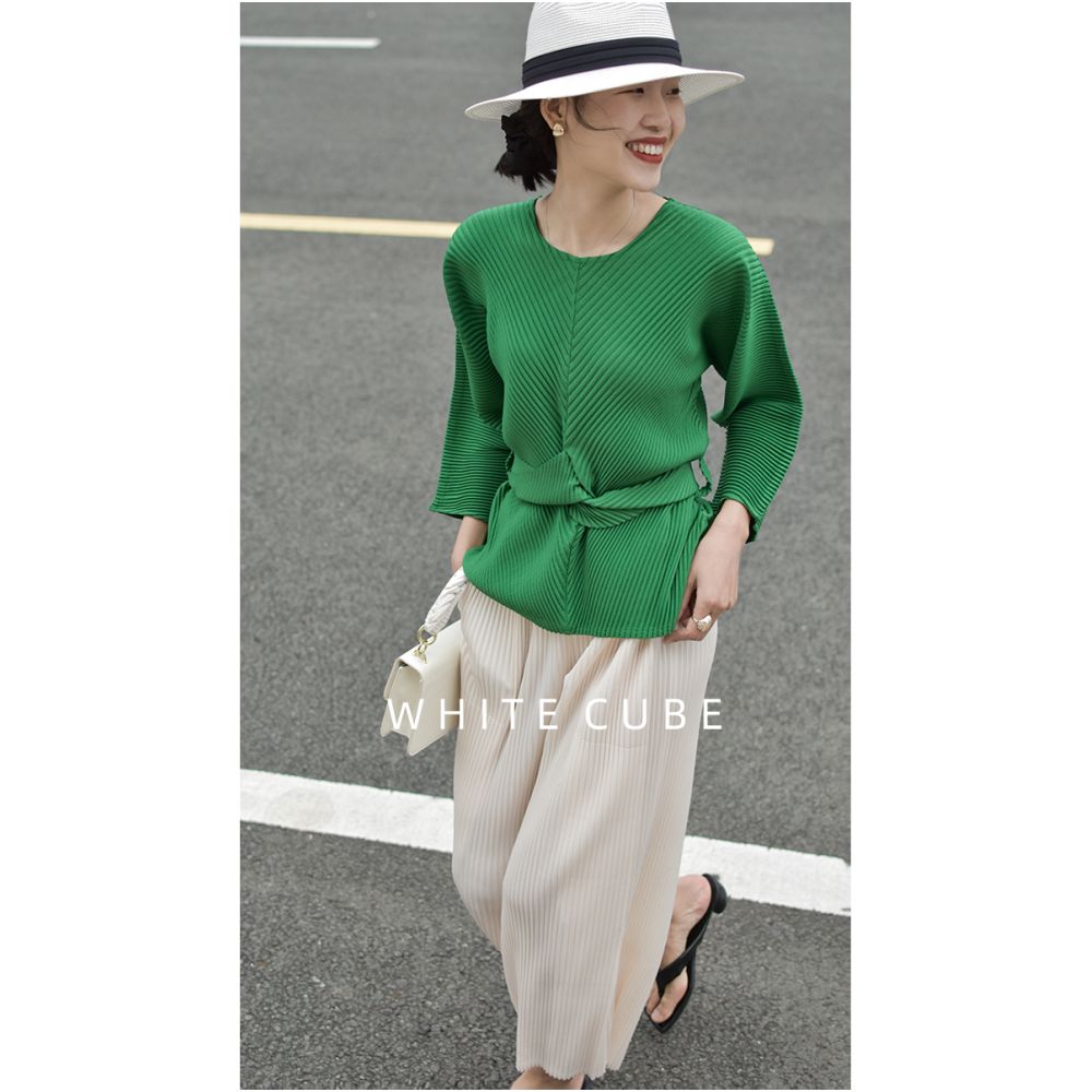 Whitecube2024 Spring Miyake style pleated round neck tied waist shirt loose hanging shirt top for women image 8