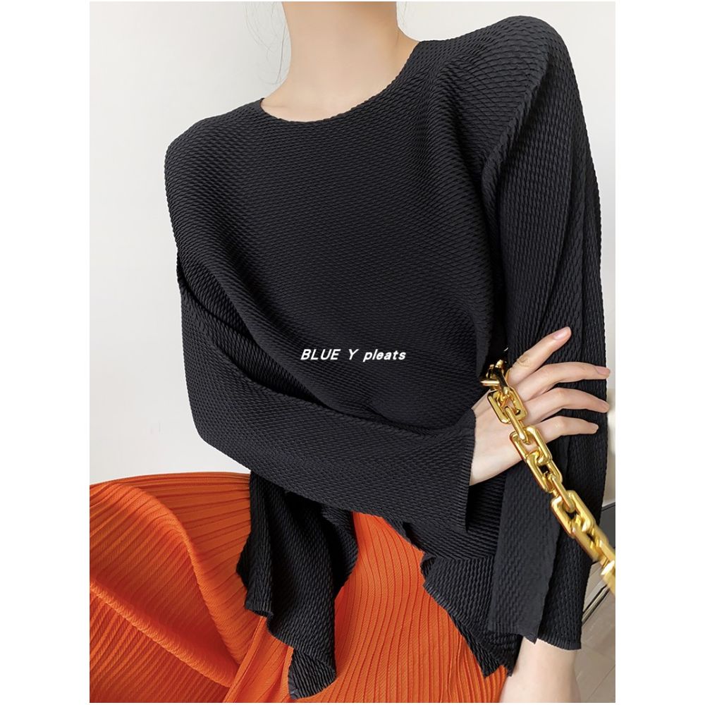 Asaya702 - Spring/Summer 2022 crewneck draped loose pleated top T-shirt