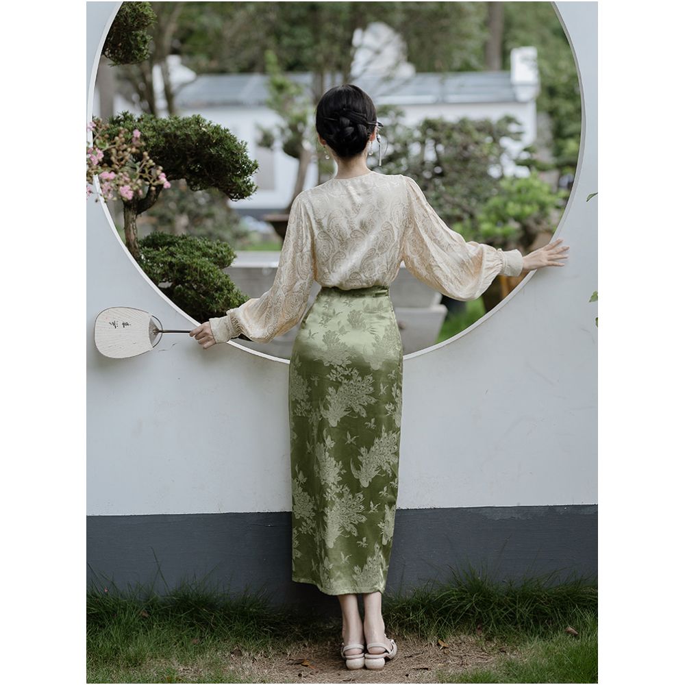 New Chinese style retro improved button down shirt cheongsam women s long sleeved jacquard top French skirt two piece set image 3
