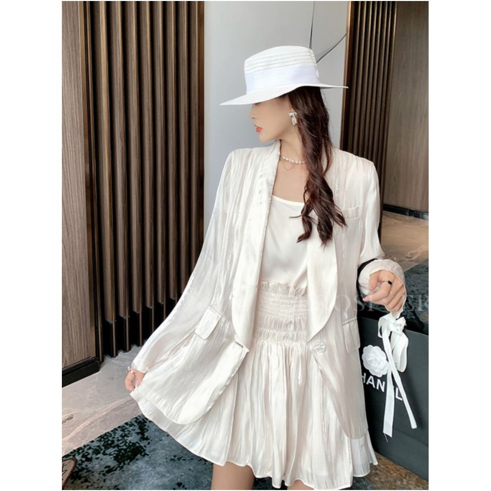 Light luxury autumn new style flowing light and colorful water and light sensation goddess three piece set green fruit collar suit high waist wide leg pants skirt pants image 32