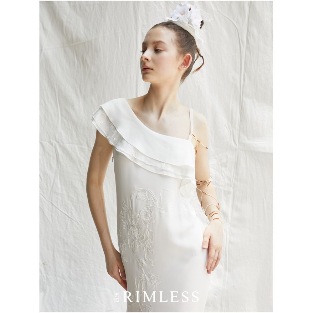 RIMLESS Borderless Original Positioning Ribbon Embroidery Slant Shoulder Lotus Leaf Edge Dress Long White Light Dress image 2