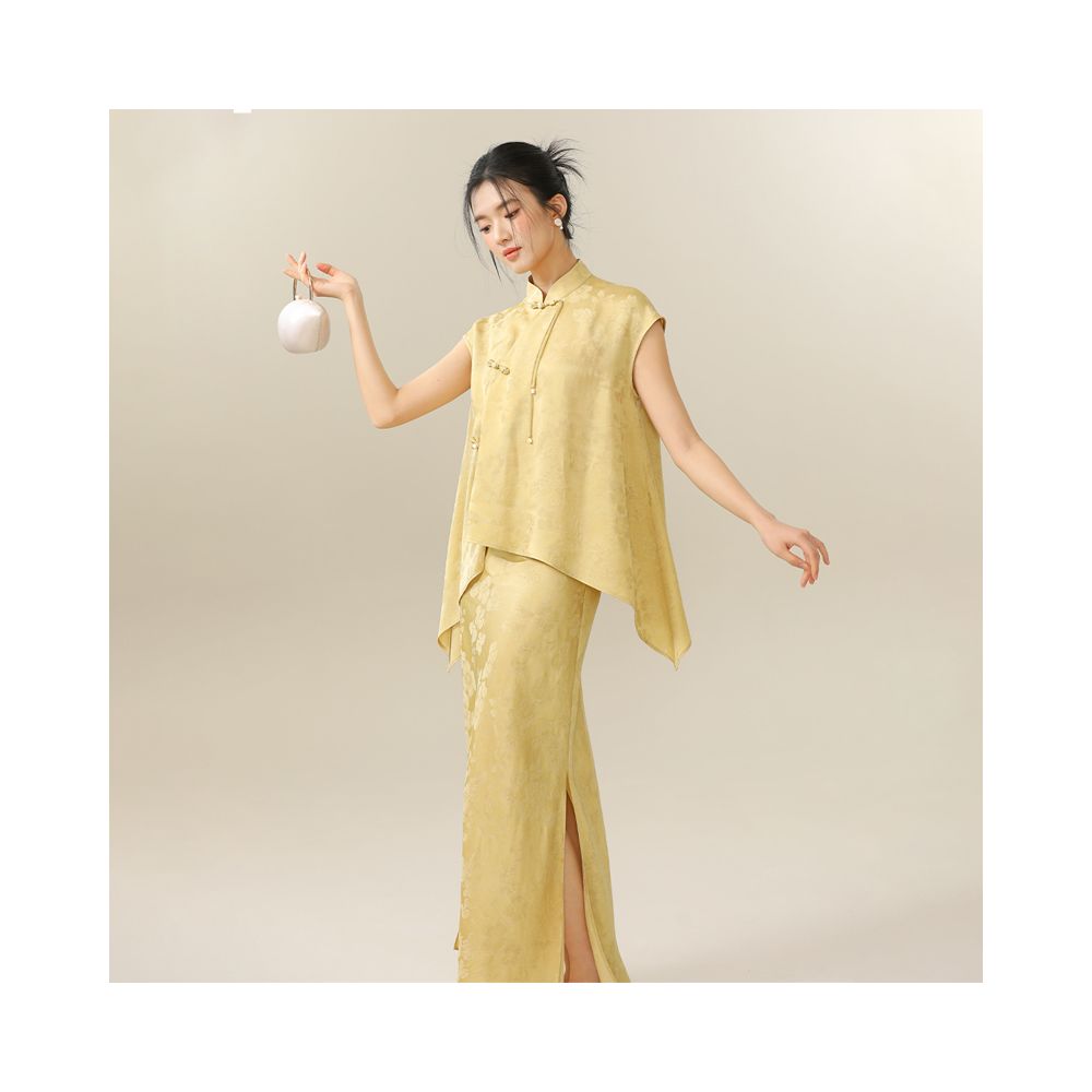 Yiyi new Chinese style suit women s 2025 summer new Zen tea suit loose jacquard oblique collar button top image 5