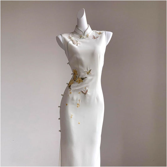 ASAYA4963 – Ivory Whisper Embroidered Qipao 🤍🕊️