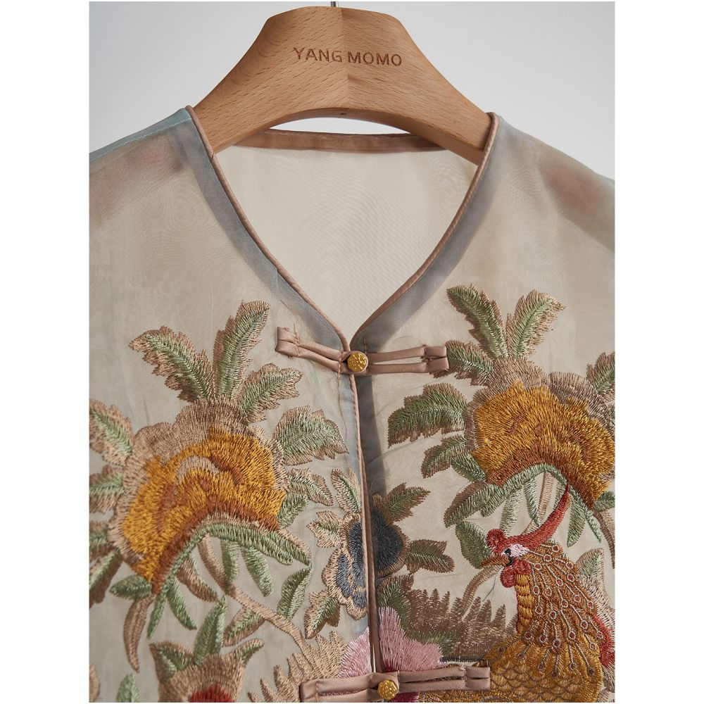 New Chinese style heavy embroidery round collar button thin waistcoat vest wide leg pants suit 2025 summer new women s clothing image 4