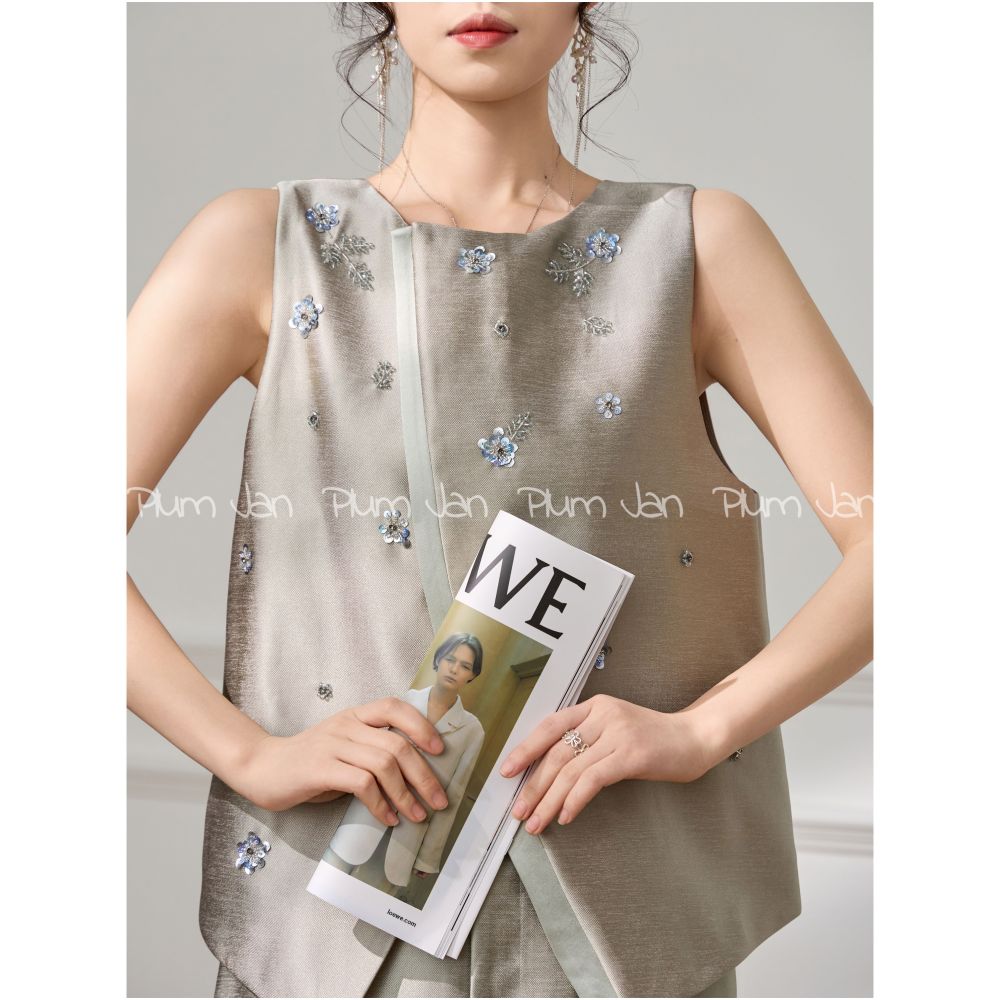 Plum Jan 2025 unique and beautiful summer small suit sleeveless beaded light luxury top straight slim skirt image 2