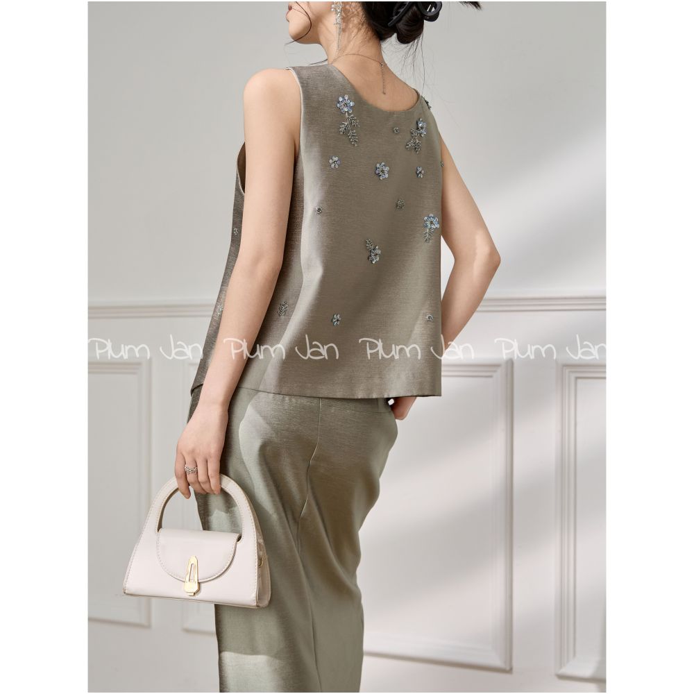 Plum Jan 2025 unique and beautiful summer small suit sleeveless beaded light luxury top straight slim skirt image 4