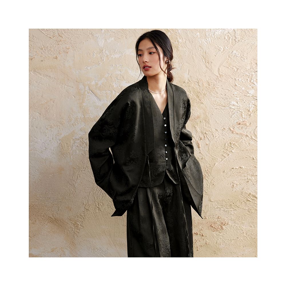 Pusu New Chinese Spring and Autumn Set Women s High end Chinese Style Coat Wide Leg Pants Vest Retro Style Three piece Set image 2
