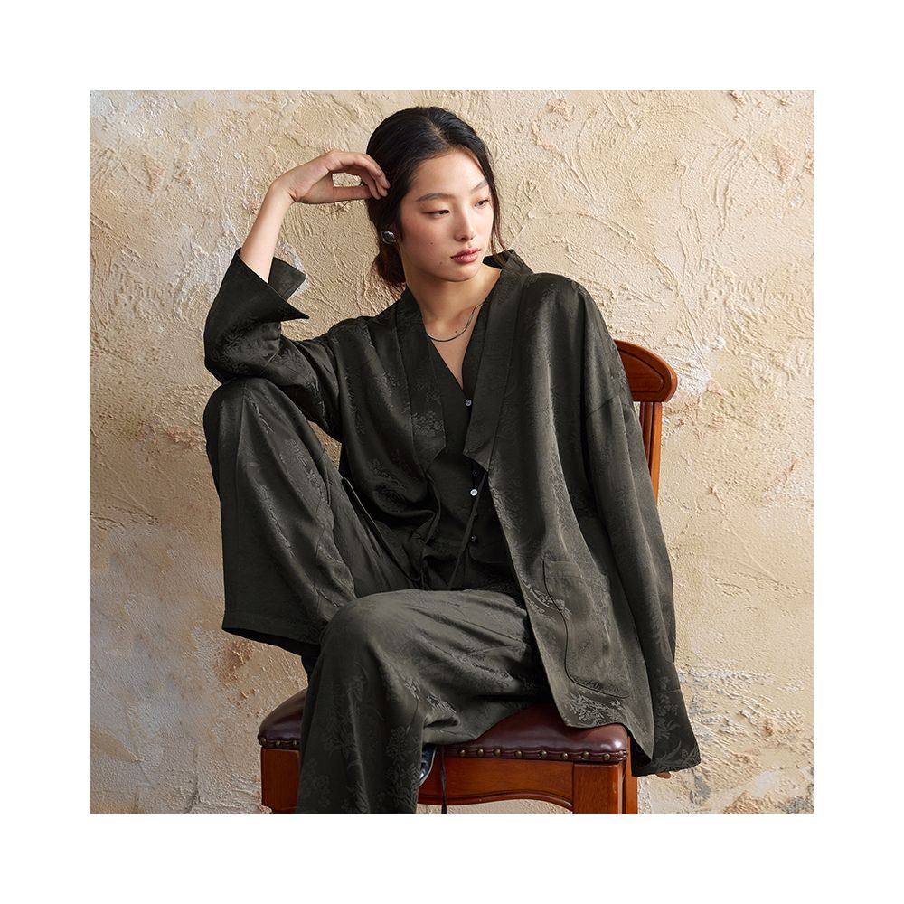 Pusu New Chinese Spring and Autumn Set Women s High end Chinese Style Coat Wide Leg Pants Vest Retro Style Three piece Set image 4